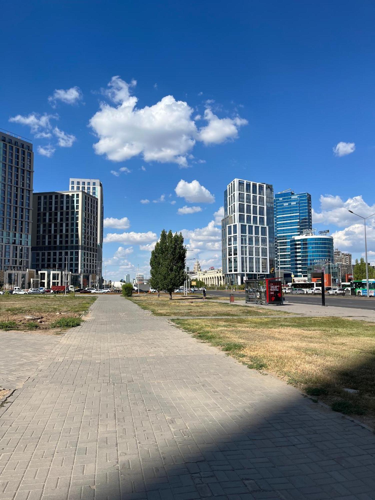 Raisson Aparthotel G32 Хан Шатыр Astana Exterior foto